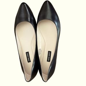 Black Leather Nine West Flats Size 91/2W - New